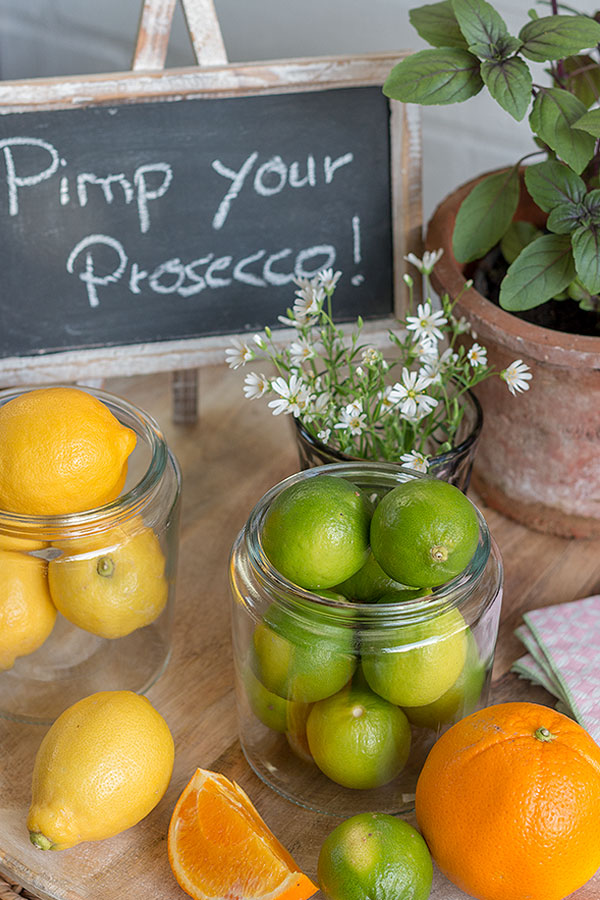 Pimp your Prosecco mit Limetten, Orangen und Zitronen