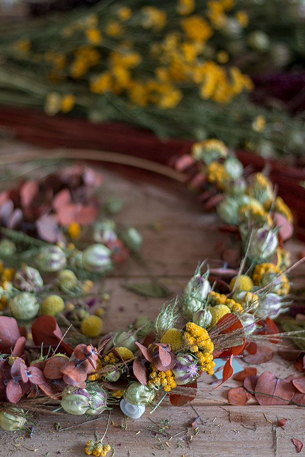 DIY Kranz aus Trockenblumen binden